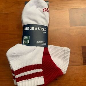 New DSG White and Red Quarter Crew Socks - 3 Pack. Unisex Large